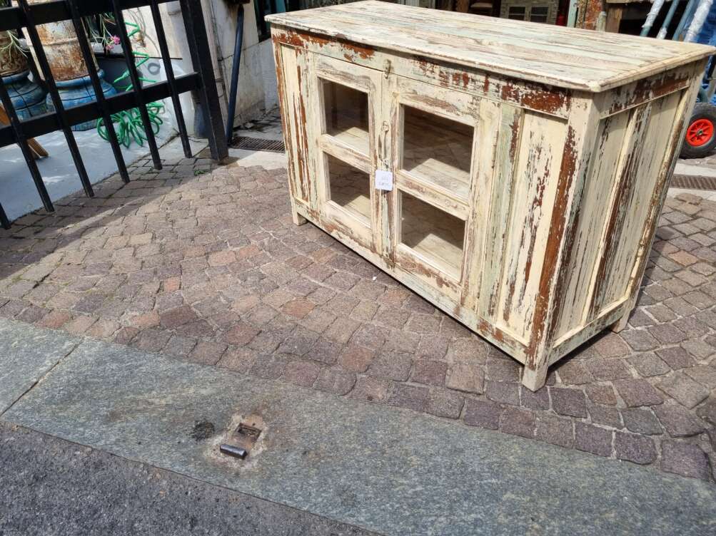 Credenza con i vetri slavata in teak - immagine 6