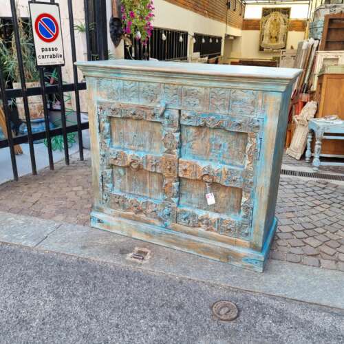 Credenza azzurra -blu con porte old