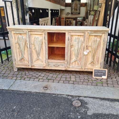 Credenza in Legno Intagliato con Motivi di Pesci