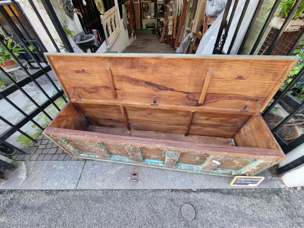 Baule  indiano in legno turchese - immagine 2