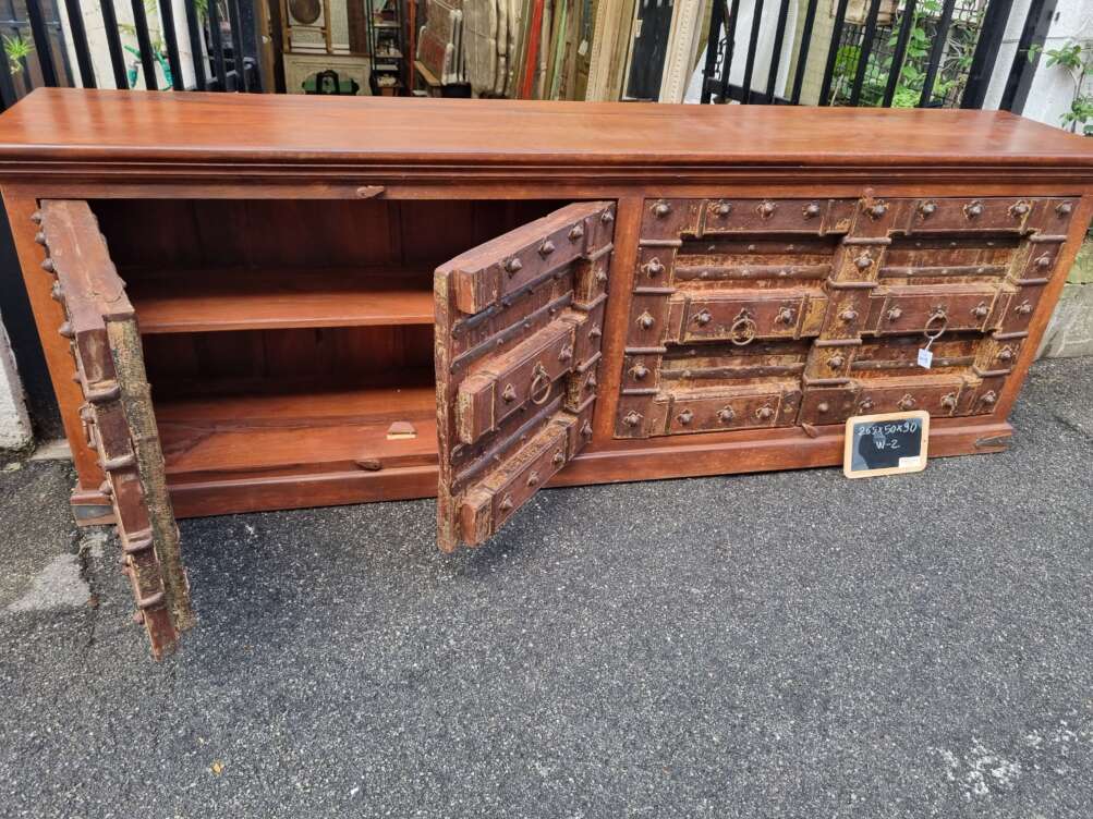 credenza in teak