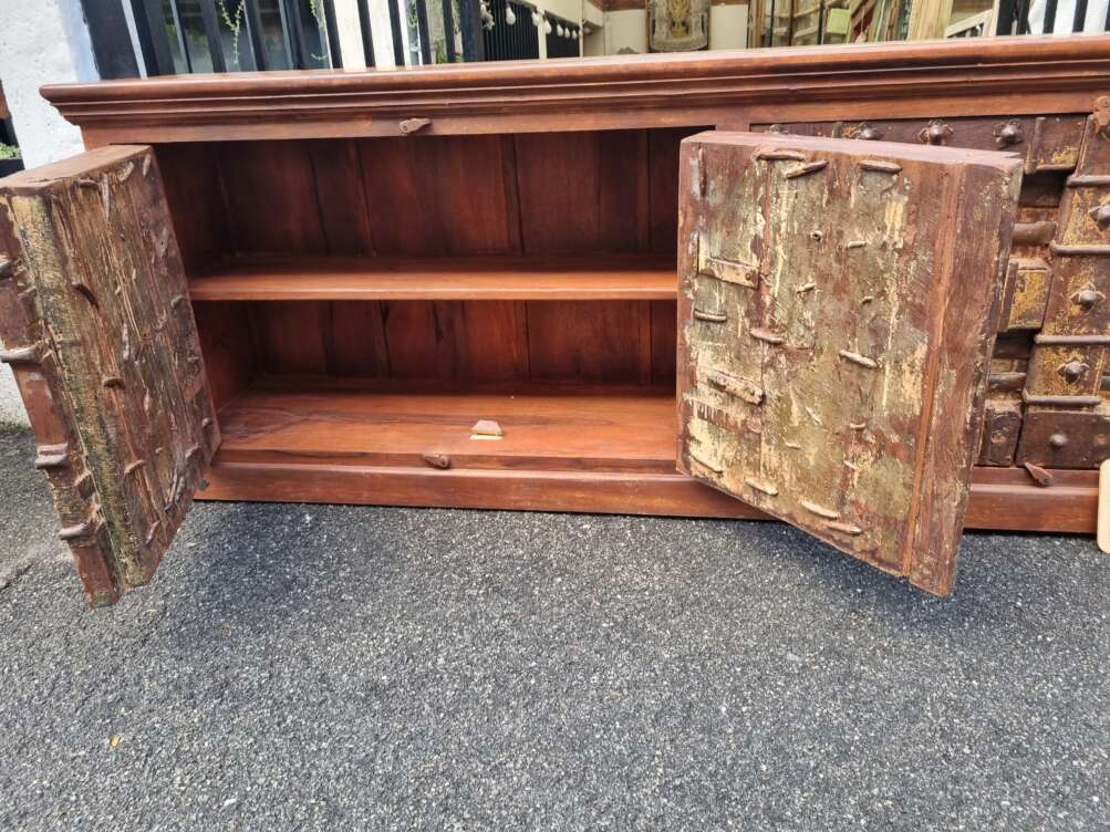 credenza in teak