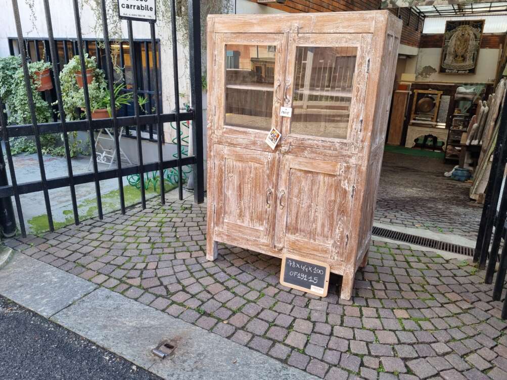 vetrinetta legno chiaro