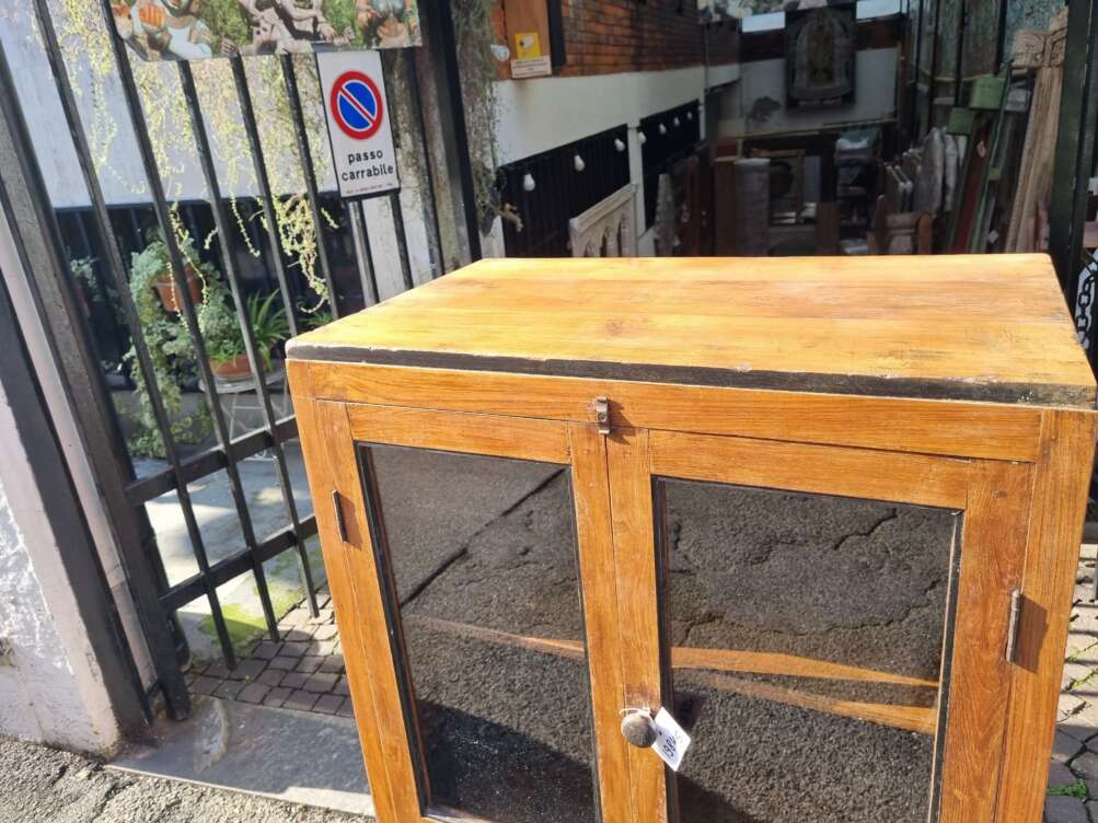 Vetrinetta in legno artigianale a due ante - immagine 2
