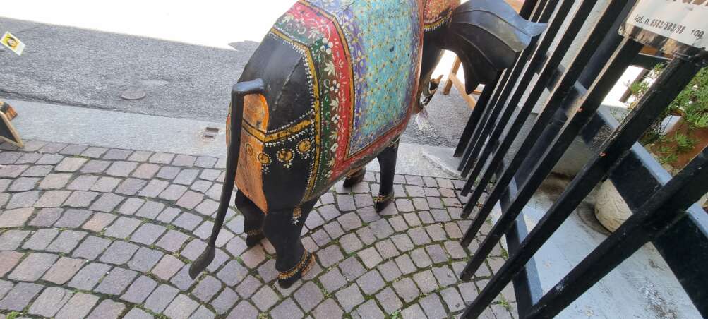 Elefante in ferro battuto per arredare - immagine 3