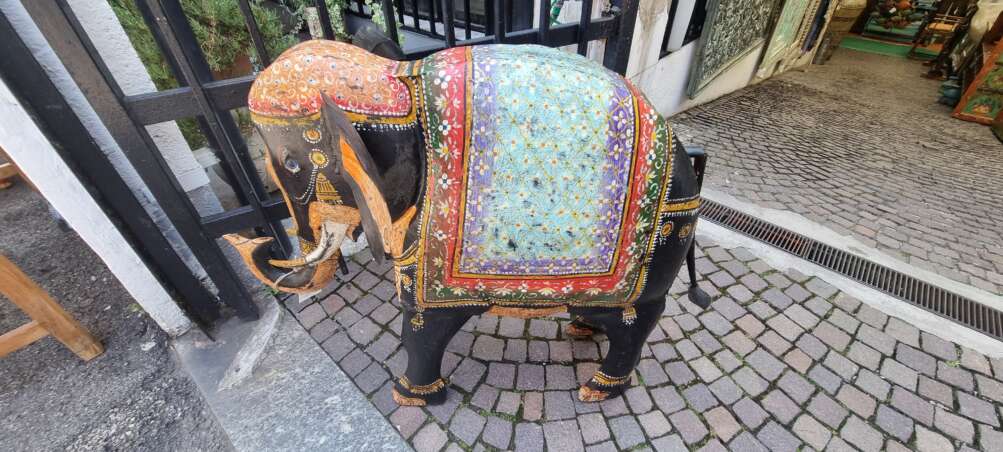 Elefante in ferro battuto per arredare - immagine 4