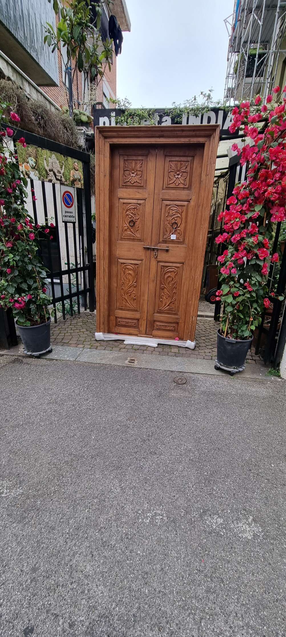 Porta indiana antica in teak - immagine 6