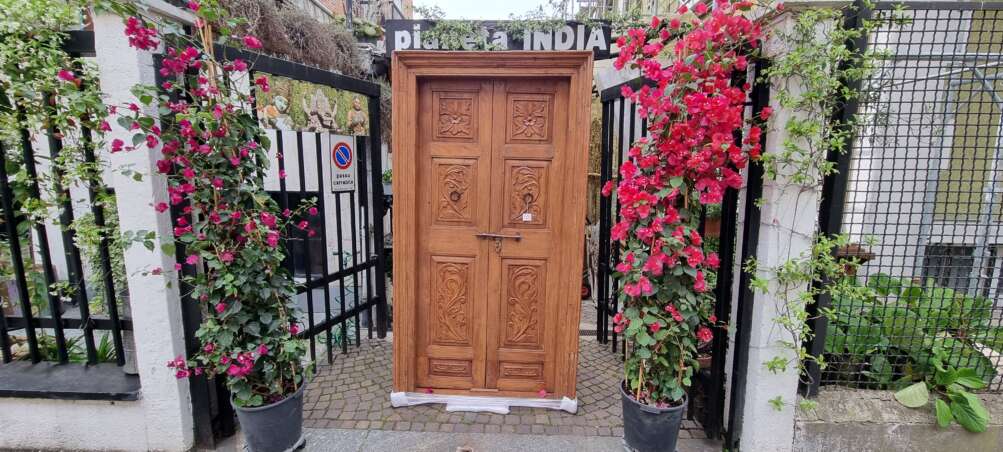Porta indiana antica in teak