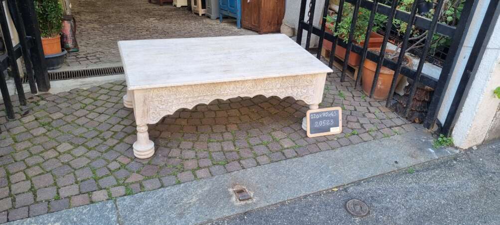 Tavolino da centro in legno massello - immagine 3