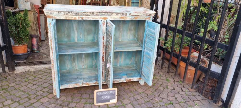 Credenza artigianale in legno - immagine 6