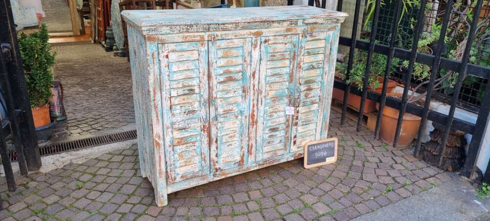 Credenza artigianale in legno - immagine 5