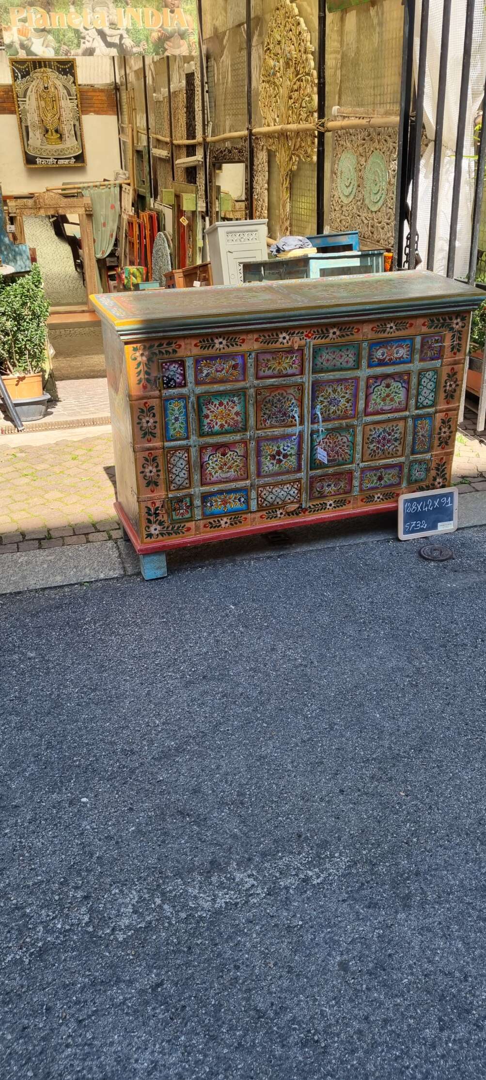 Credenza patchwork floreale intarsiata - immagine 4
