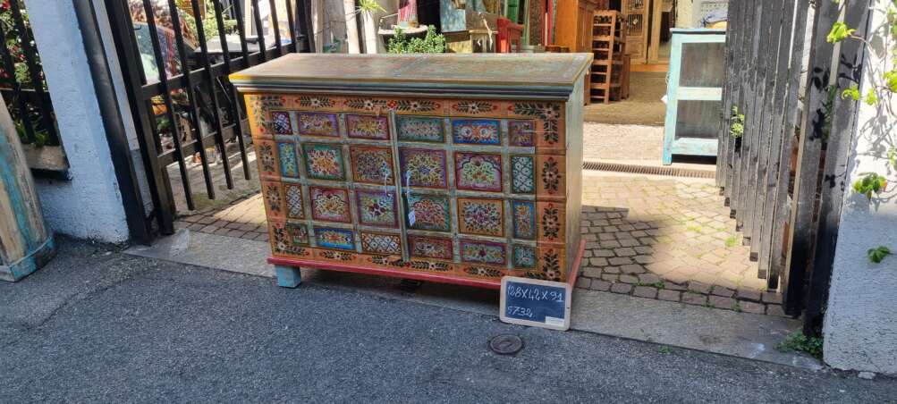 Credenza patchwork floreale intarsiata