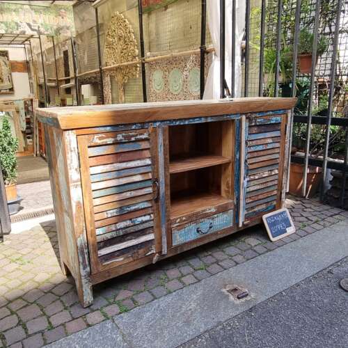 Credenza shutter in legno riciclato azzurro