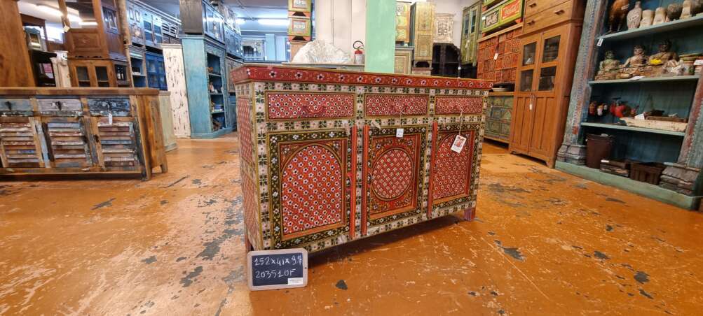 Credenza etnica rossa decorata a mano - immagine 6