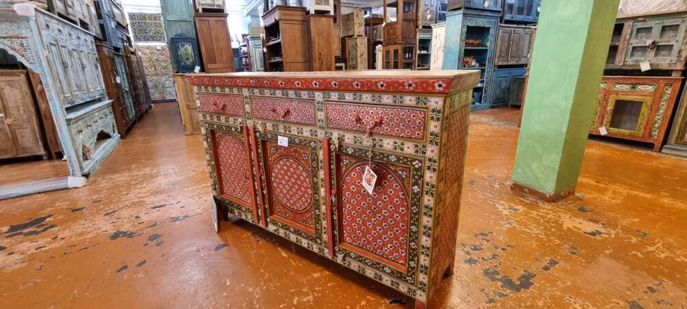Credenza etnica rossa decorata a mano - immagine 4