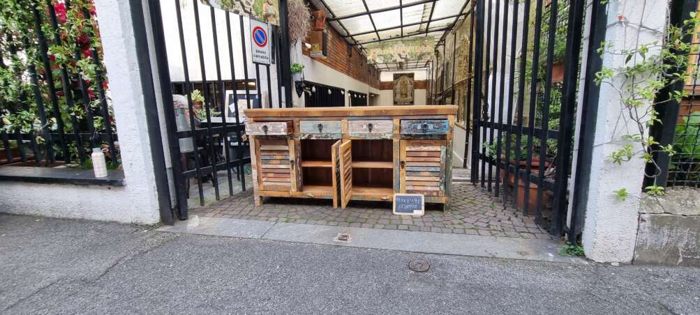 Credenza shabby in legno riciclato - immagine 2