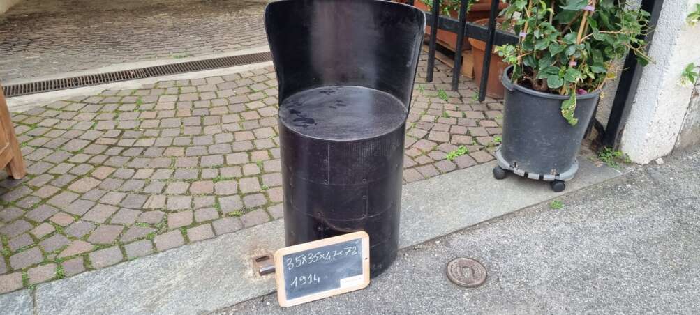 Sedia cilindrica nero - immagine 8