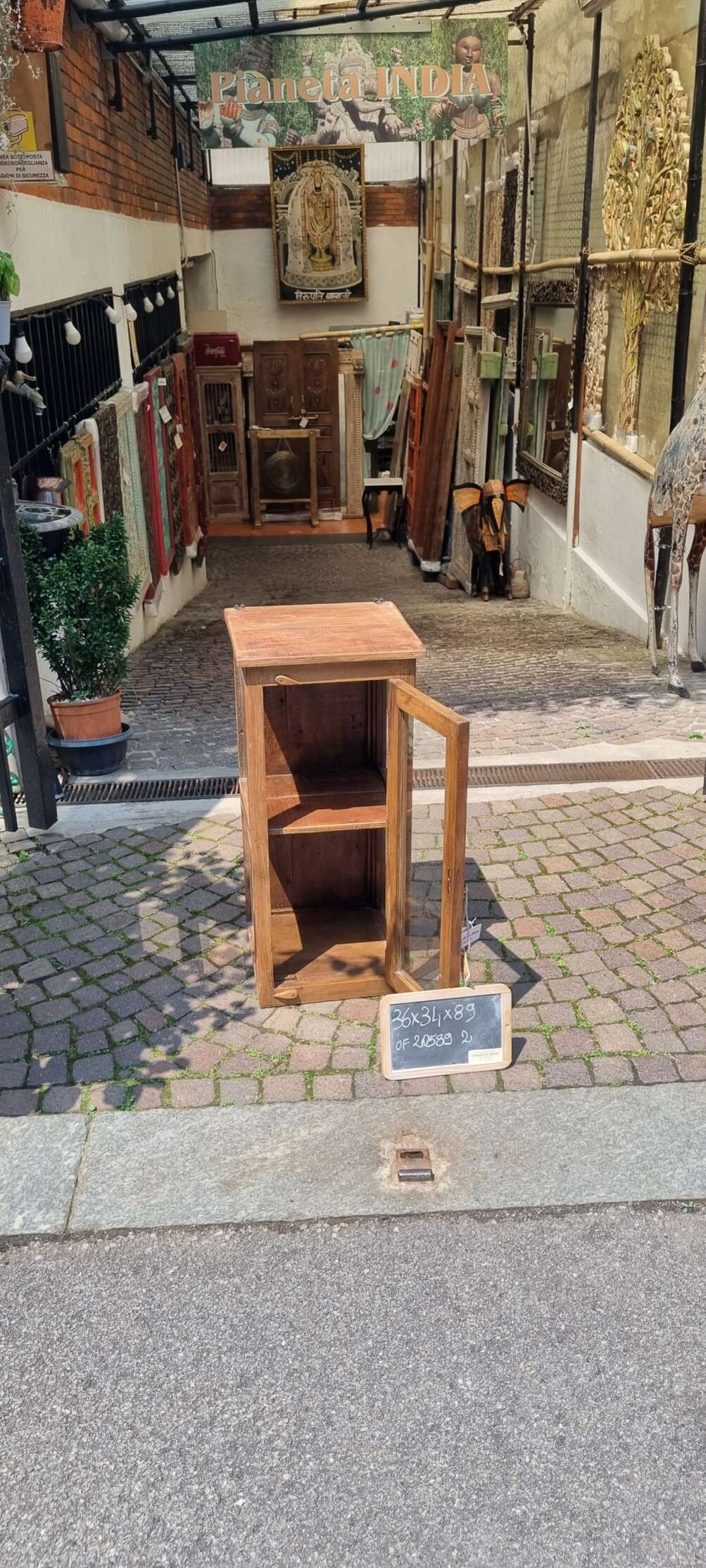 Mobiletto vetrinetta in teak con anta in vetro - immagine 2