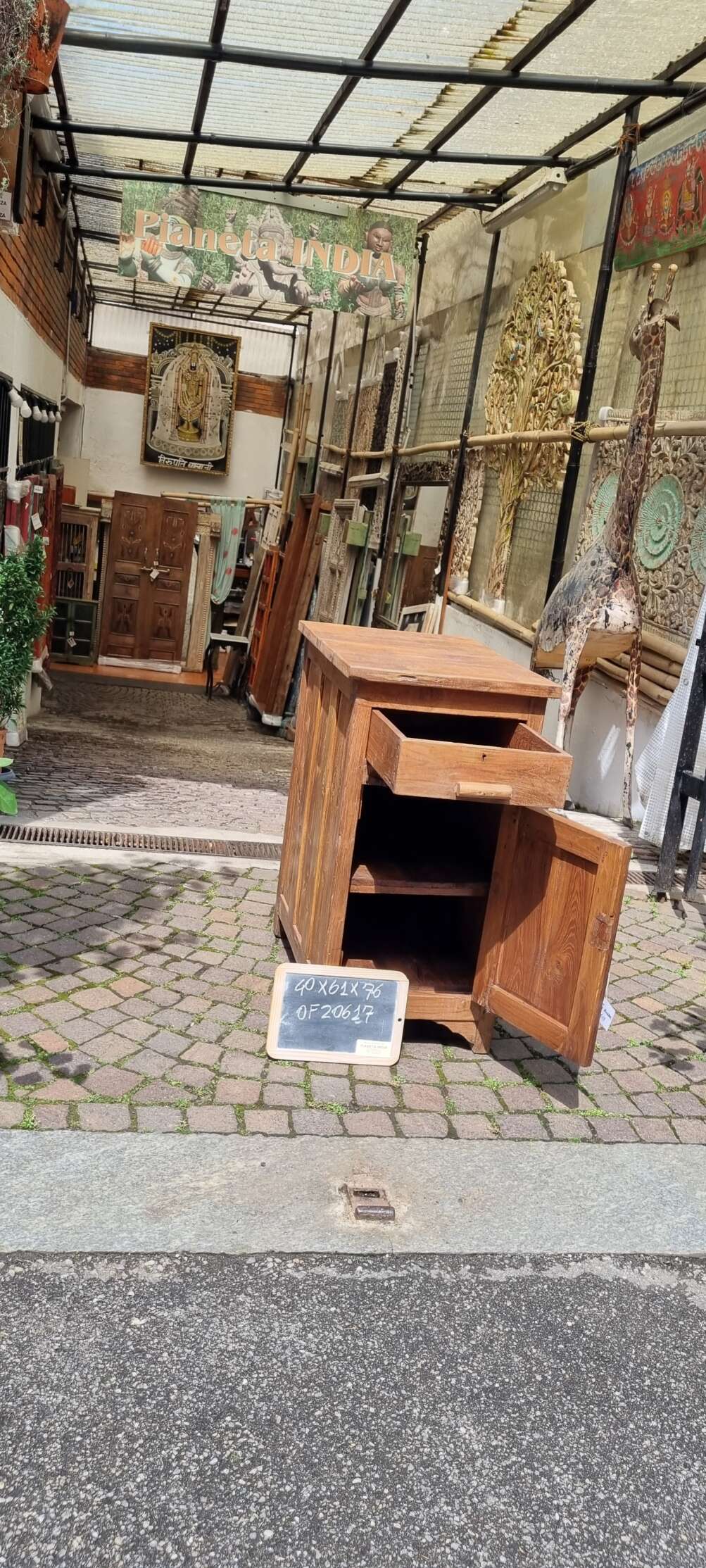 Mobile ad un'anta con cassetto in teak - immagine 2