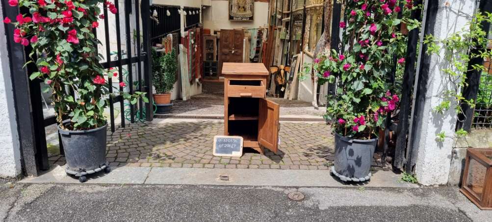 Mobile ad un'anta con cassetto in teak - immagine 8
