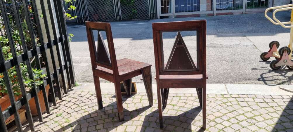 Sedia con inserti geometrici dipinti - immagine 7