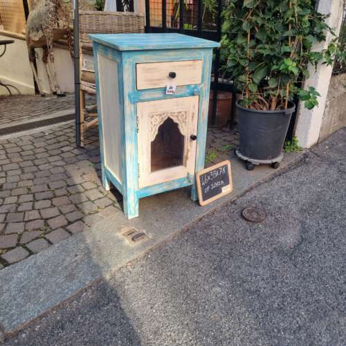 Comodino bianco azzurro shabby con antina in vetro e legno