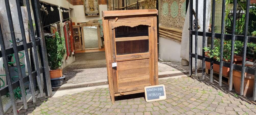 Mobiletto rustico a vetrina alta