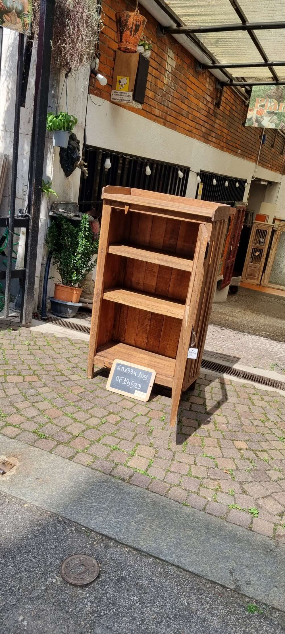 Mobiletto rustico a vetrina alta - immagine 5