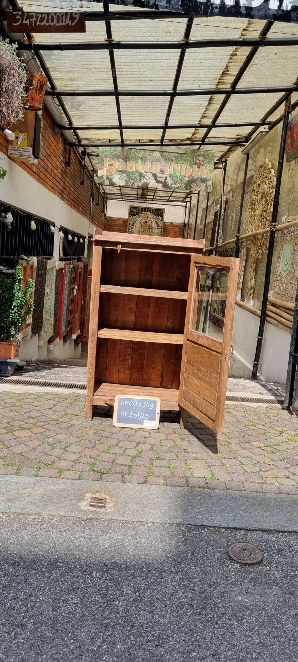 Mobiletto rustico a vetrina alta - immagine 4