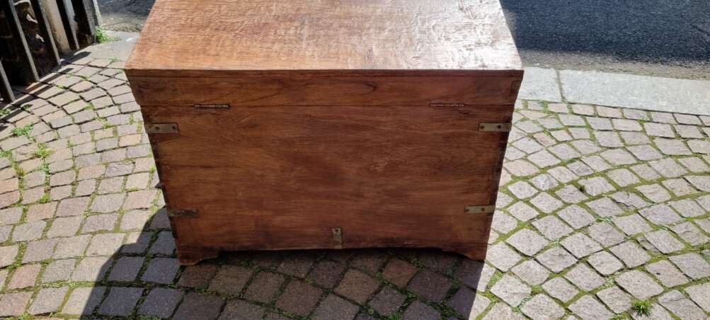 Baule rustico con chiusura in ferro - immagine 5