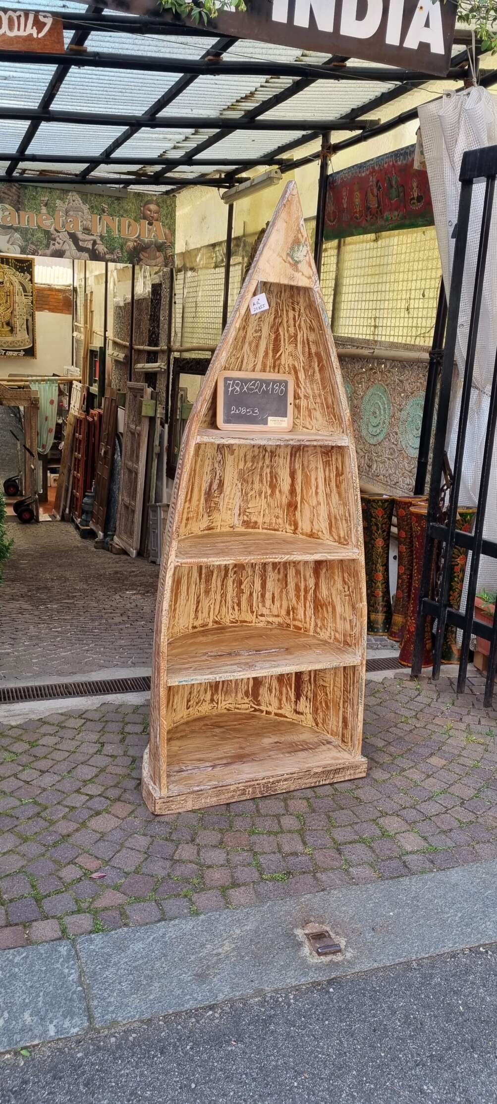 Libreria a barca decapata con quattro ripiani - immagine 5