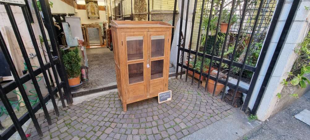 Vetrinetta in teak naturale con ante a vetro - immagine 12