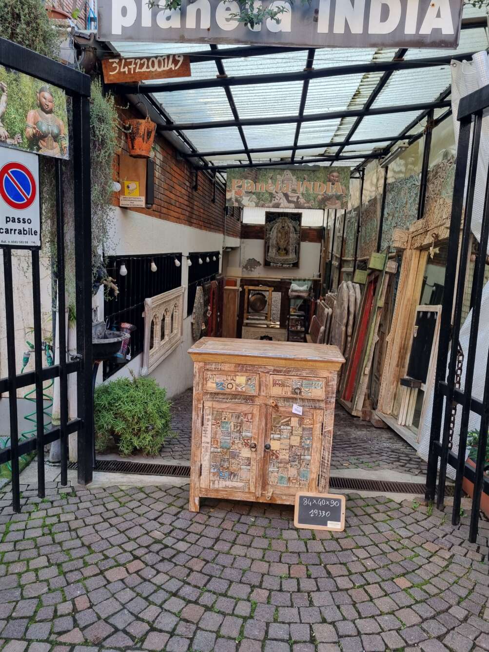 Credenza patchwork decorata - immagine 3