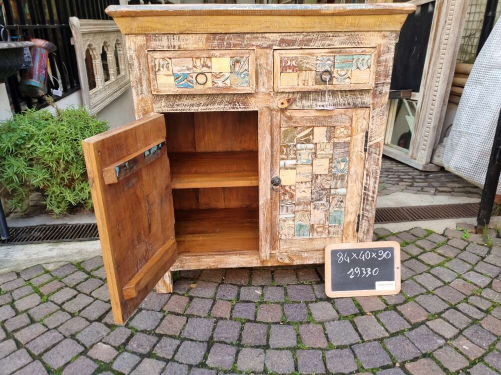 Credenza patchwork decorata - immagine 2