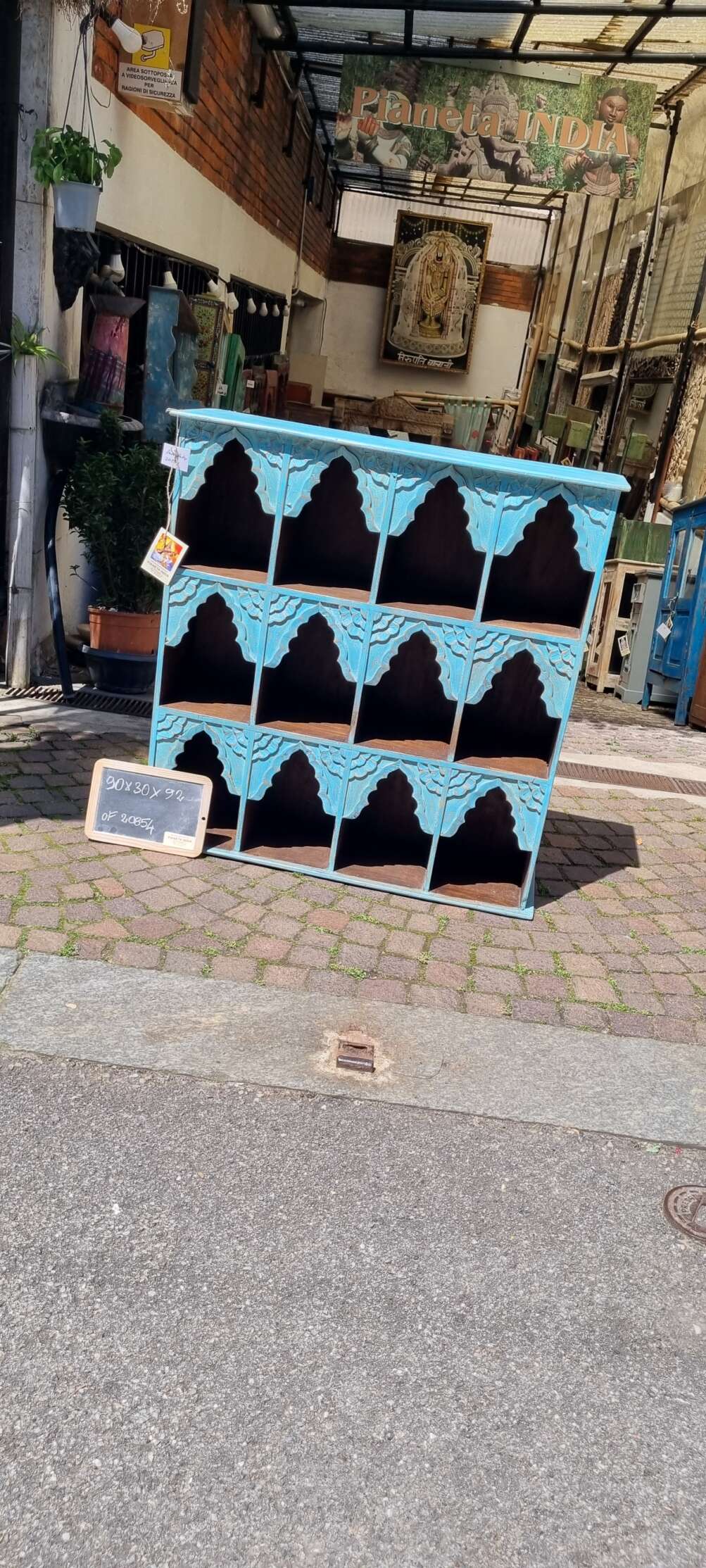 Scaffale turchese a nicchie - immagine 7