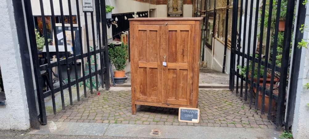 Mobiletto armadietto  a due ante in teak