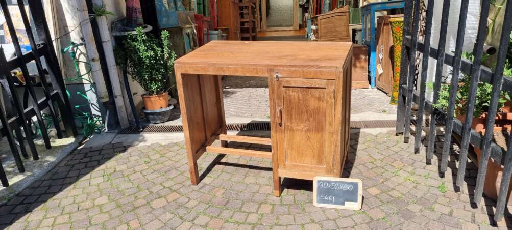 Scrivania in teak con un vano laterale portaoggetti - immagine 9