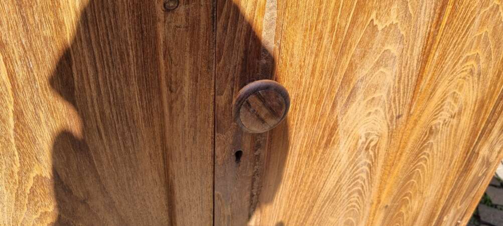 Mobiletto robusto in teak a due ante essenziale - immagine 14