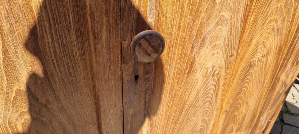Mobiletto robusto in teak a due ante essenziale - immagine 11