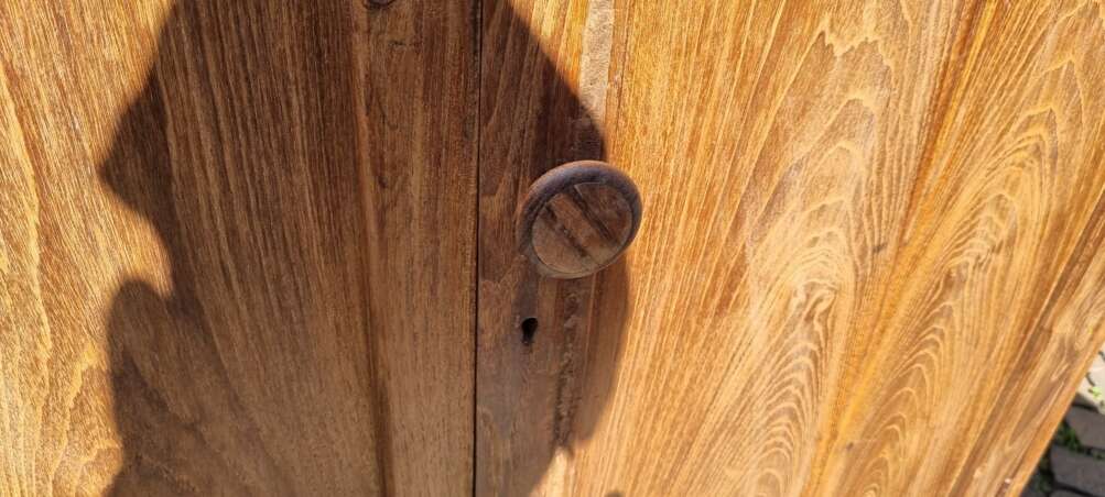 Mobiletto robusto in teak a due ante essenziale - immagine 13
