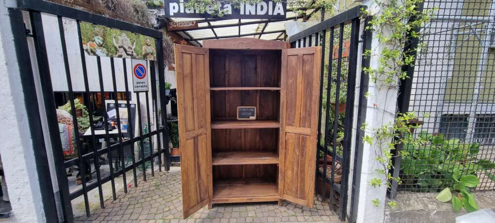 Armadio rustico a due ante - immagine 12