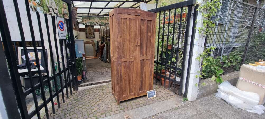 Armadio rustico a due ante - immagine 8