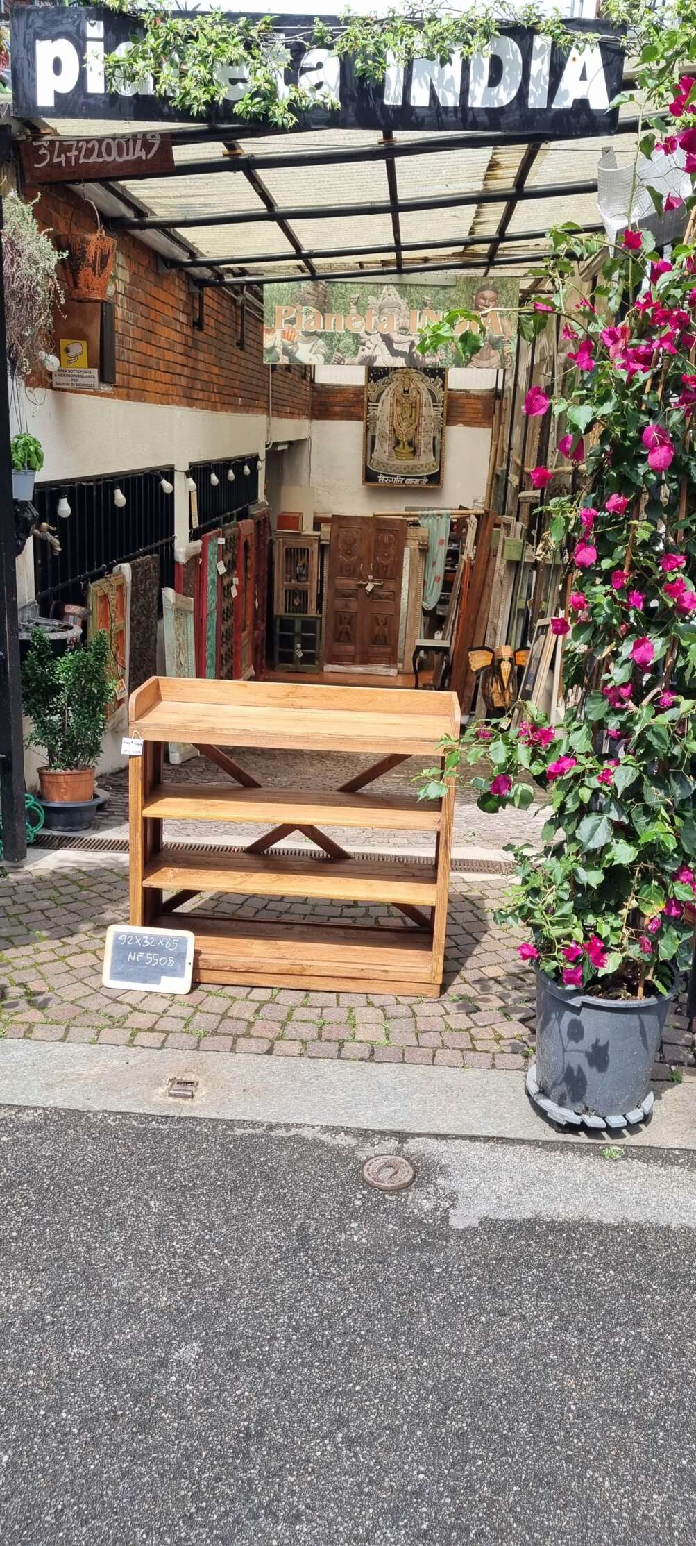 Libreria bassa con ripiani a giorno - immagine 5