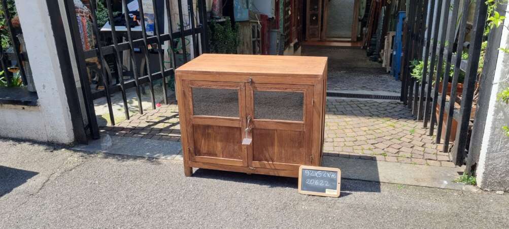 Mobiletto in teak con ante in vetro