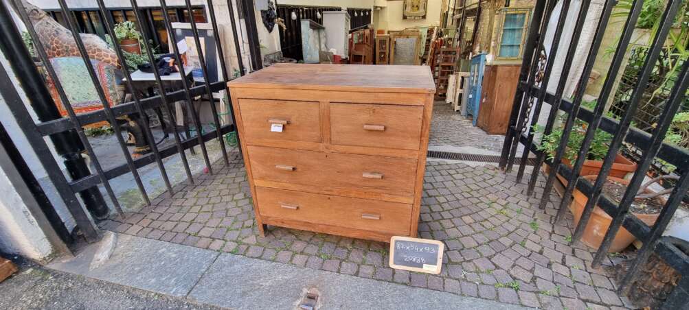 Cassettiera in teak con quattro cassetti