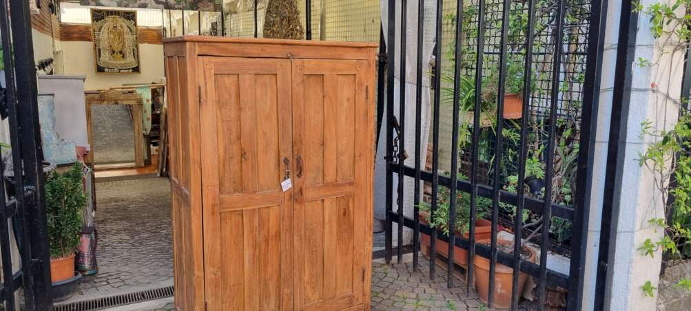 Armadio basso in teak naturale