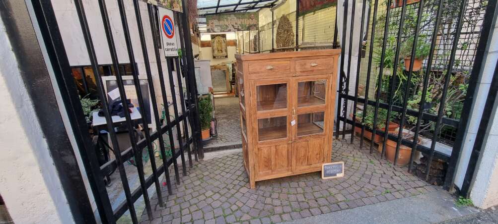 Vetrina in teak con cassetti - immagine 11