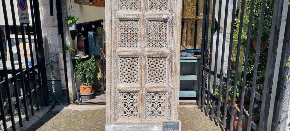 Porta pannello decorativo intagliato a mano - immagine 3