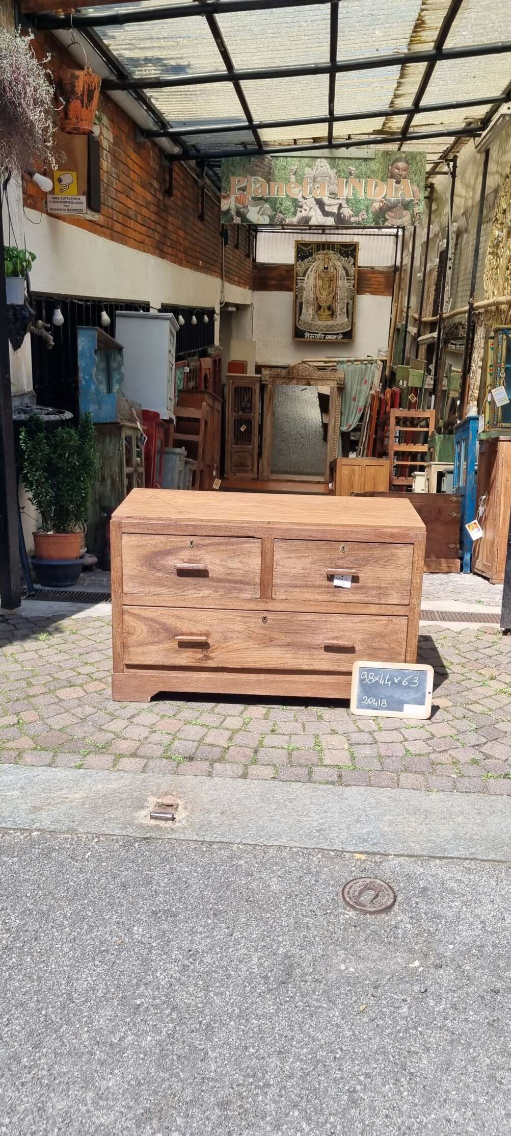 Cassettiera bassa a sei cassetti in teak